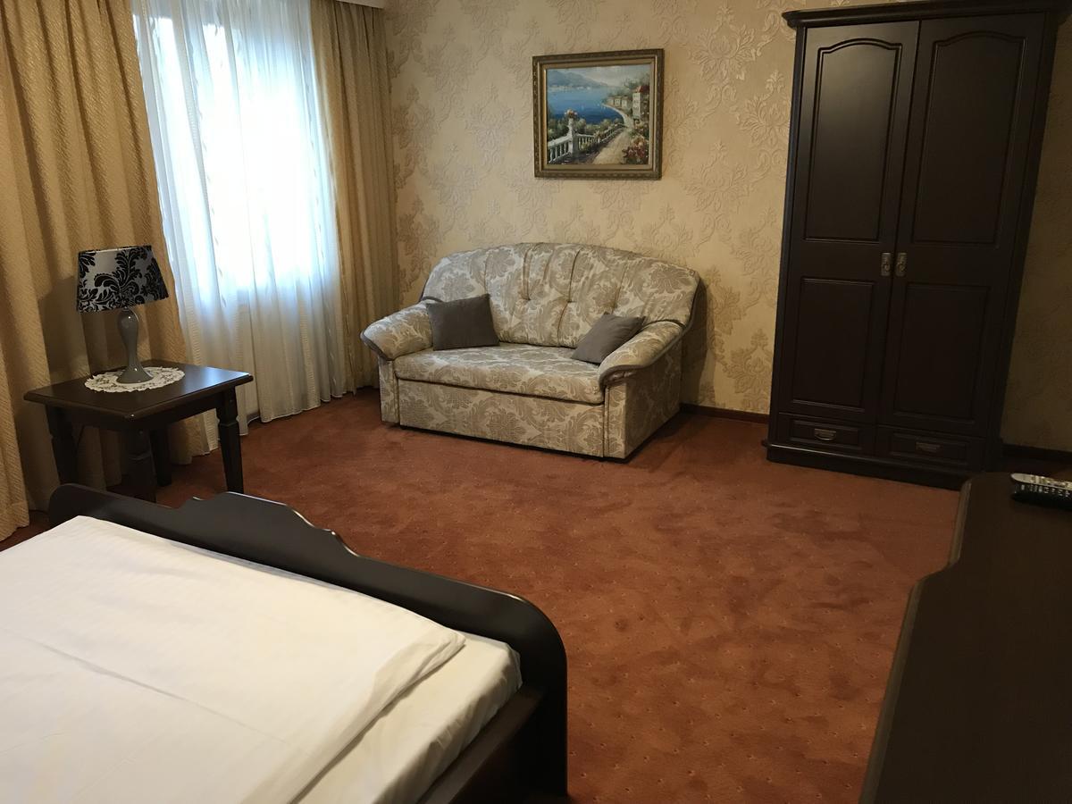Hotel Restauracja Willa Radwan Aleksandrów Kujawski 外观 照片