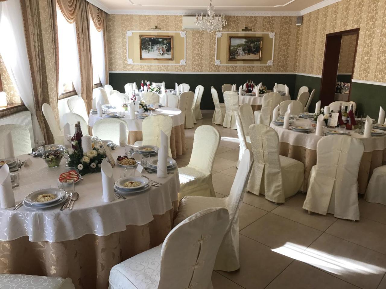 Hotel Restauracja Willa Radwan Aleksandrów Kujawski 外观 照片