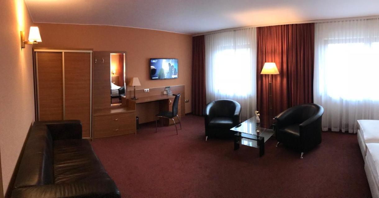 Hotel Restauracja Willa Radwan Aleksandrów Kujawski 外观 照片