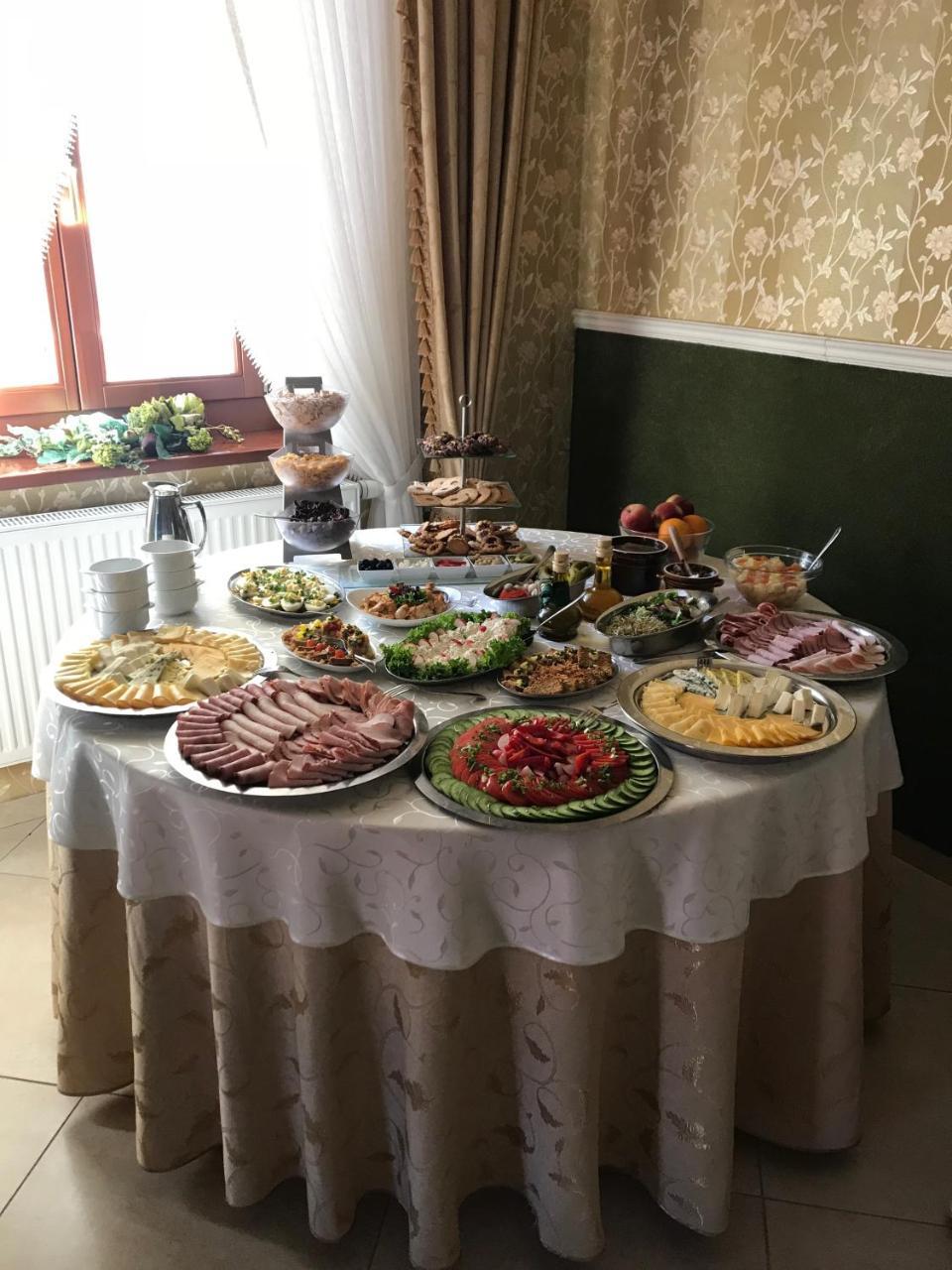 Hotel Restauracja Willa Radwan Aleksandrów Kujawski 外观 照片